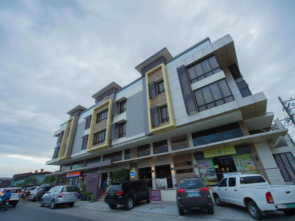 Infinity Suites Davao Exterior photo