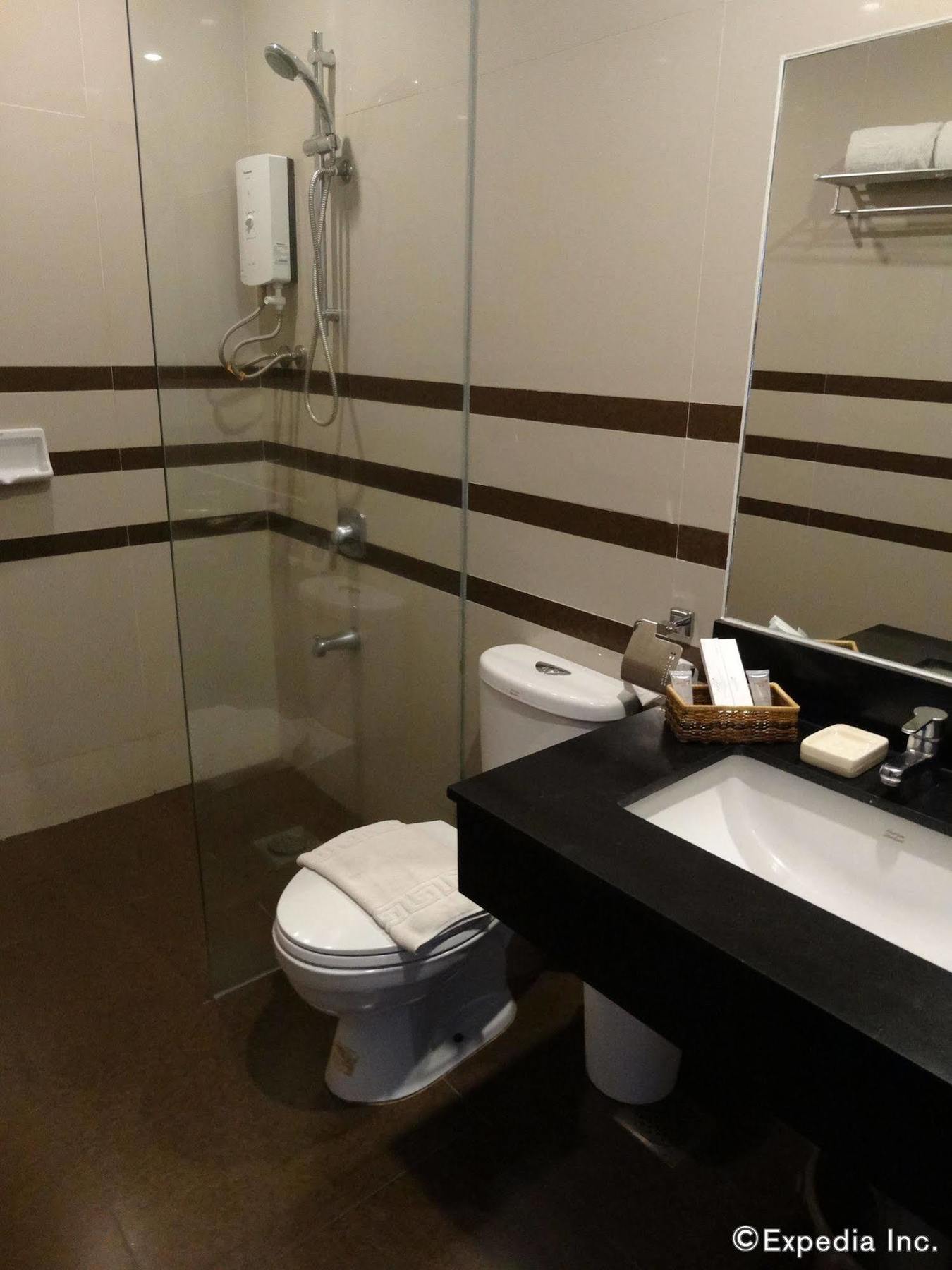 Infinity Suites Davao Exterior photo