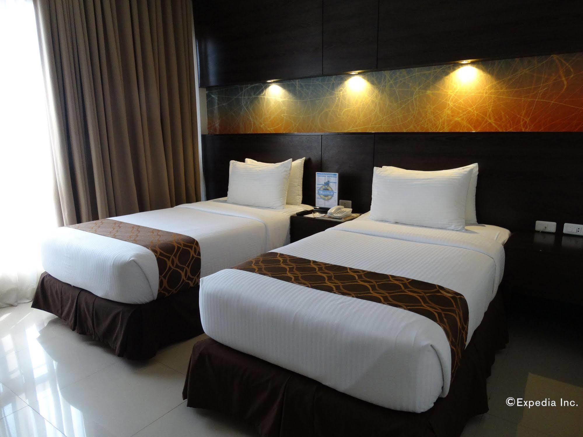 Infinity Suites Davao Exterior photo